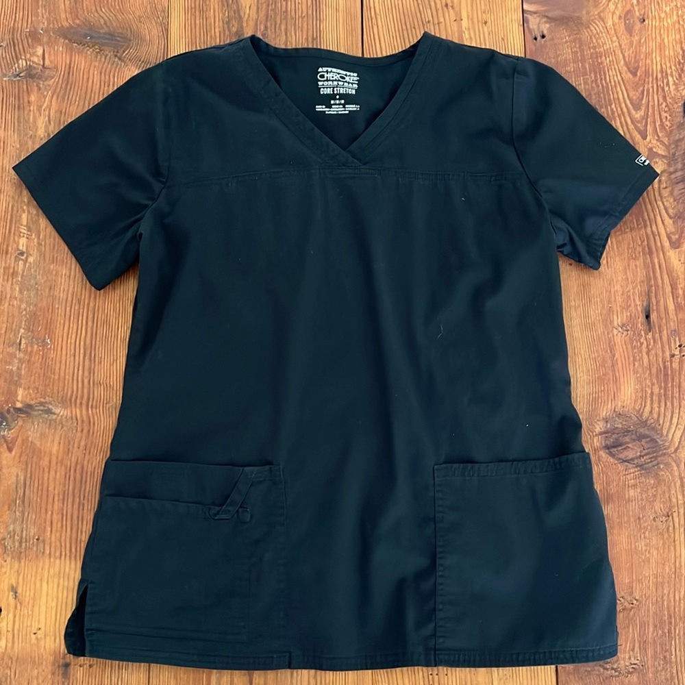 Women’s scrub top